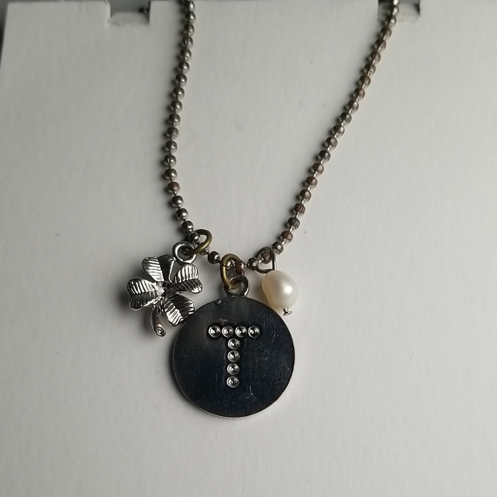 Clover Pendant Necklace